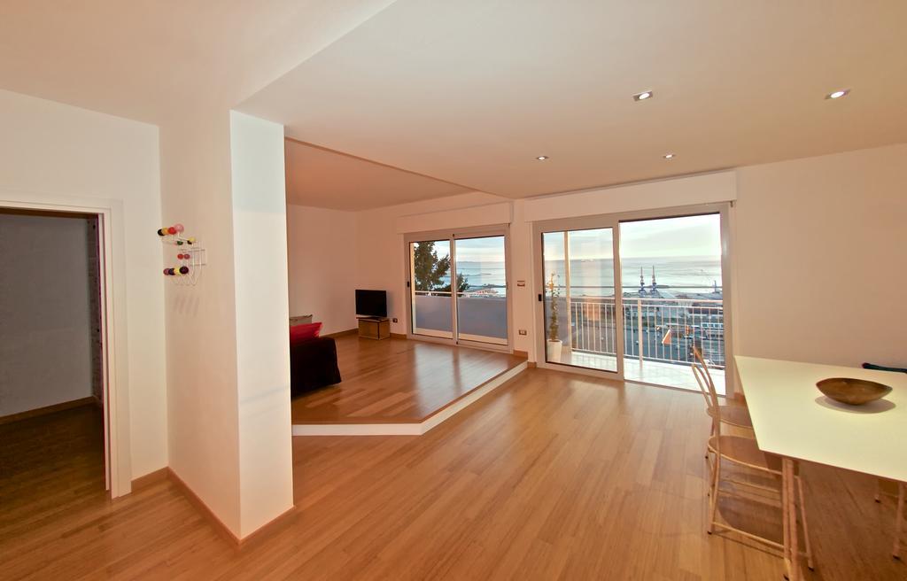 Seatrieste Extérieur photo