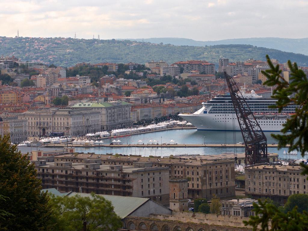 Seatrieste Extérieur photo